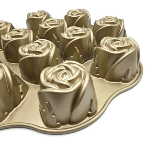Sweetheart Rose Pan Mini Bundt Cakelet Non Stick Williams Sonoma Nordic Ware - Picture 4 of 14